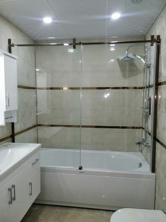 Köşe Duşakabin
